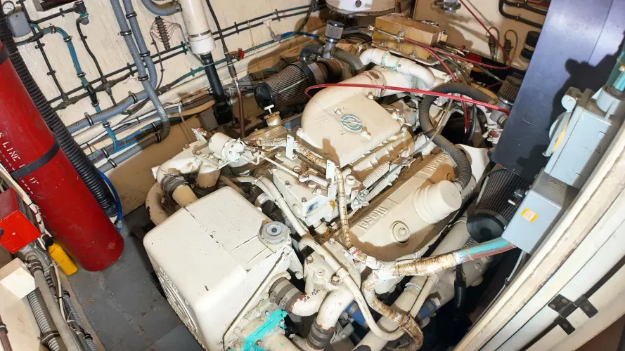 Hooch Yacht Photos Pics 