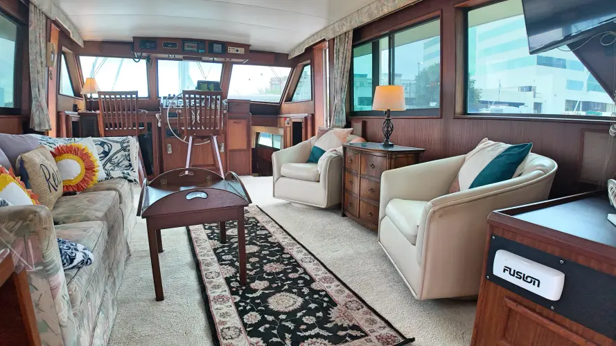 Hooch Yacht Photos Pics 