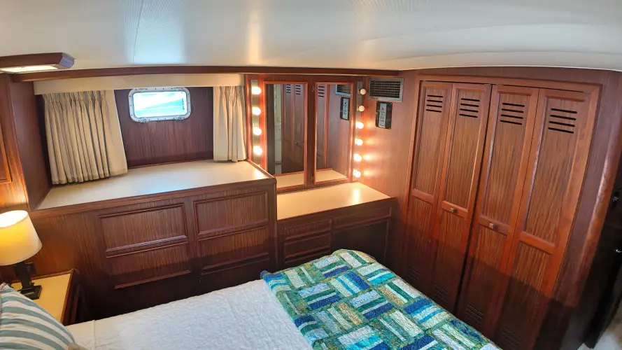 Hooch Yacht Photos Pics 