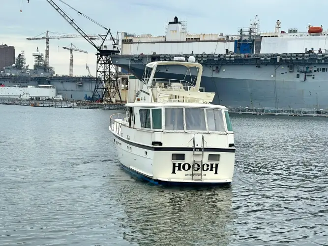 Hooch Yacht Photos Pics 
