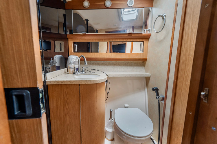 Mamasita Yacht Photos Pics 