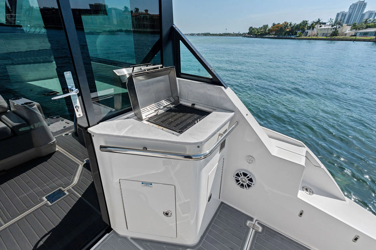 Blue Eyes Yacht Photos Pics 