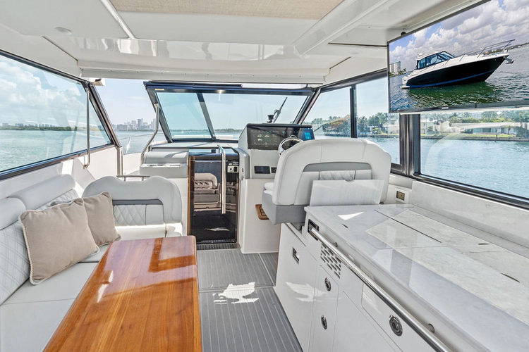 Blue Eyes Yacht Photos Pics 