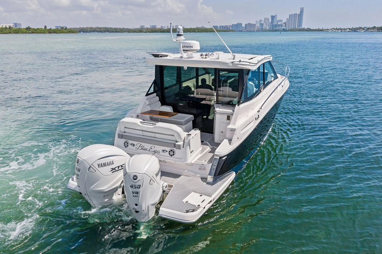 Blue Eyes Yacht Photos Pics 