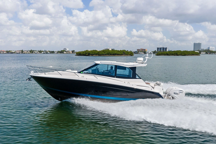 Blue Eyes Yacht Photos Pics 