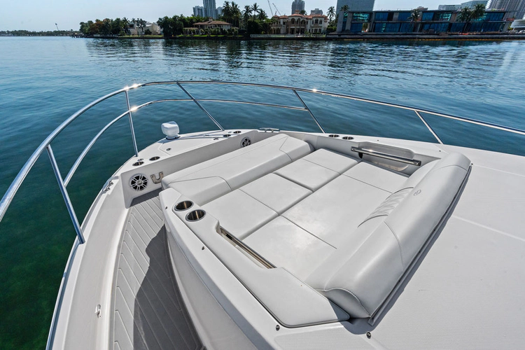 Blue Eyes Yacht Photos Pics 