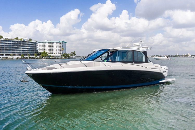 Blue Eyes Yacht Photos Pics 