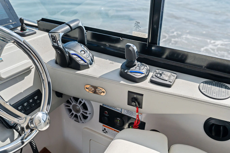 Blue Eyes Yacht Photos Pics 