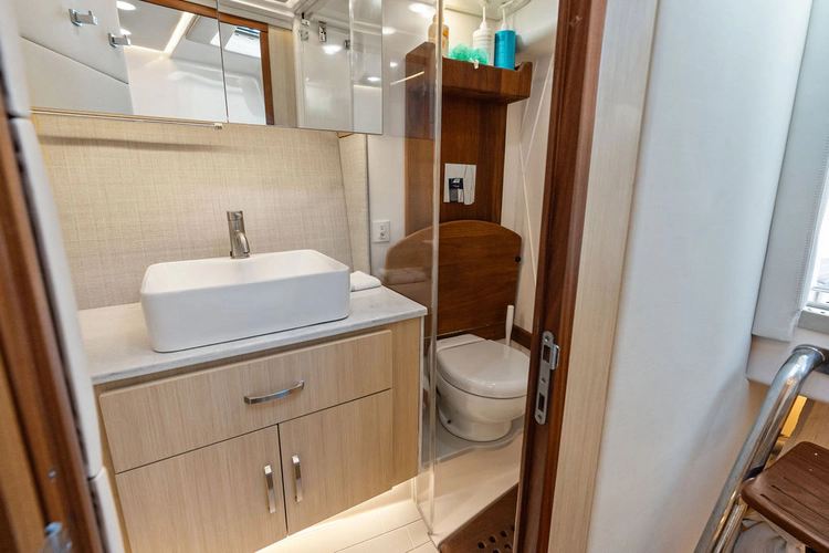 Blue Eyes Yacht Photos Pics 