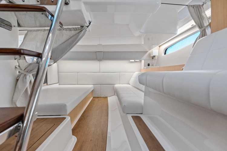 Blue Eyes Yacht Photos Pics 