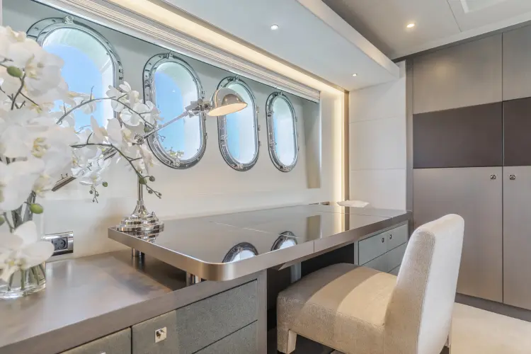 Gyrfalcon Yacht Photos Pics 