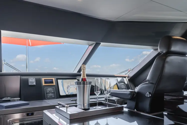 Gyrfalcon Yacht Photos Pics 