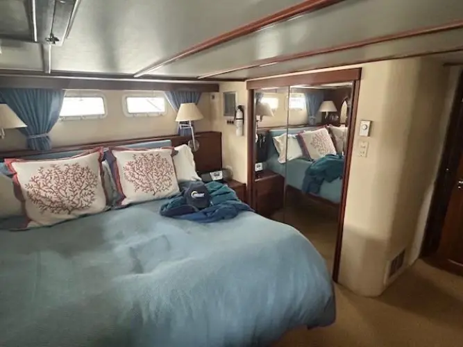 Day Light Yacht Photos Pics 