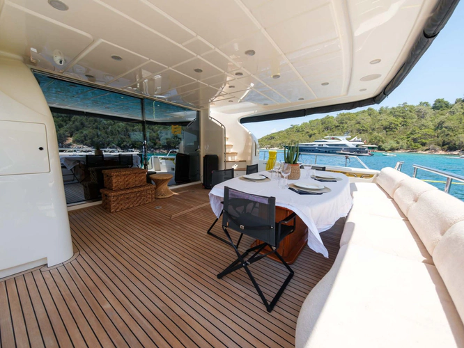 Daydream2 Yacht Photos Pics 