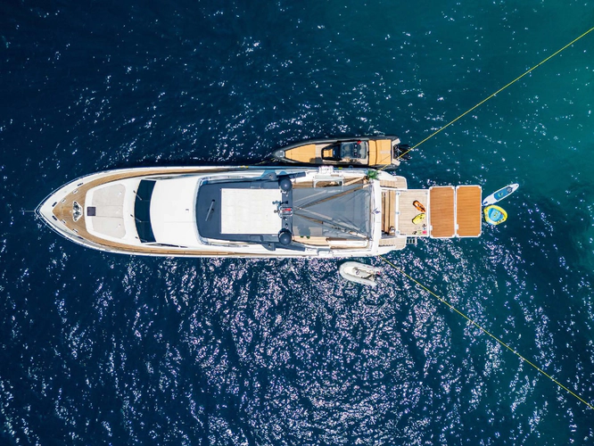 Daydream2 Yacht Photos Pics 