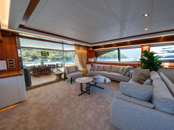 Daydream2 Yacht Photos Pics 