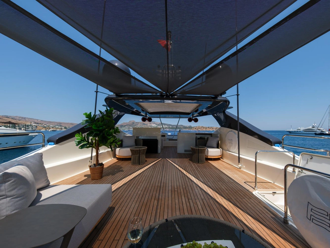 Daydream2 Yacht Photos Pics 