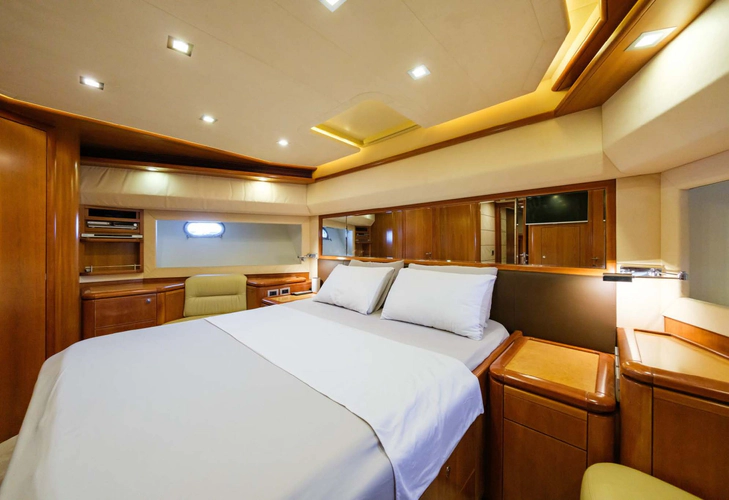 Daydream2 Yacht Photos Pics 
