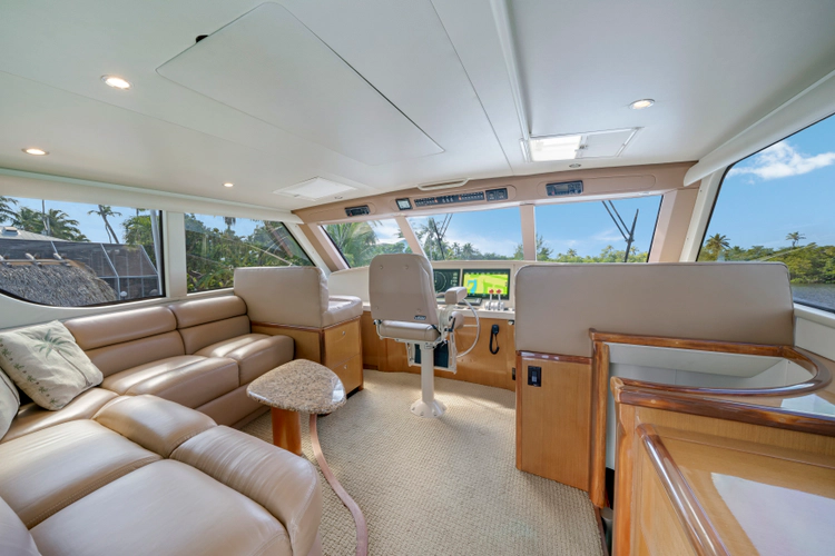 Amante Yacht Photos Pics 