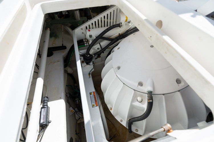 Amante Yacht Photos Pics 