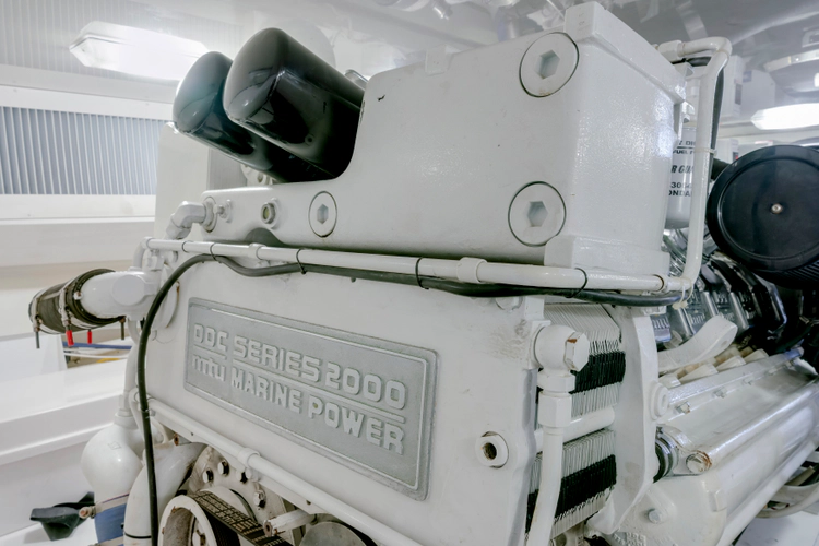 Amante Yacht Photos Pics 