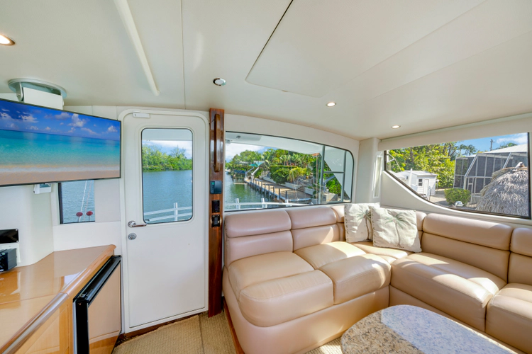 Amante Yacht Photos Pics 