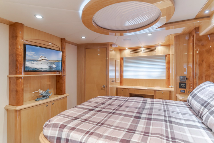 Seaquel Yacht Photos Pics 