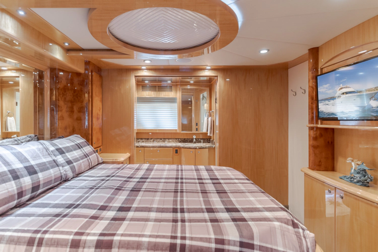 Seaquel Yacht Photos Pics 