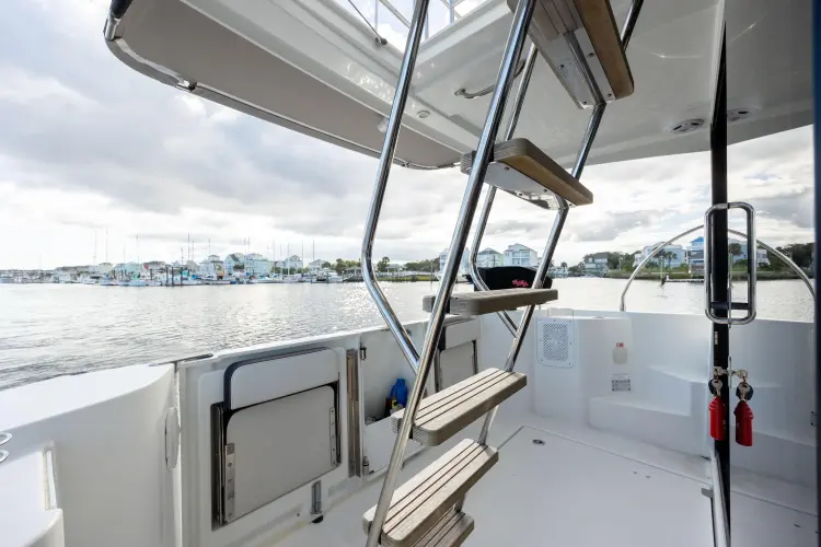 Smooth Yacht Photos Pics 