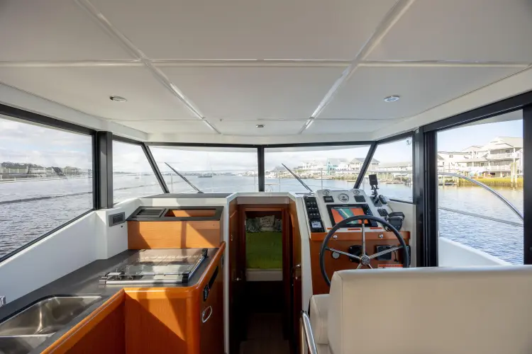 Smooth Yacht Photos Pics 