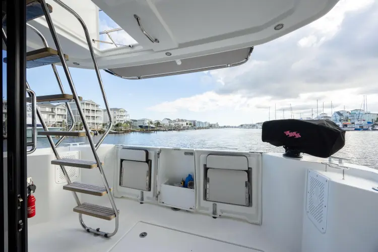 Smooth Yacht Photos Pics 