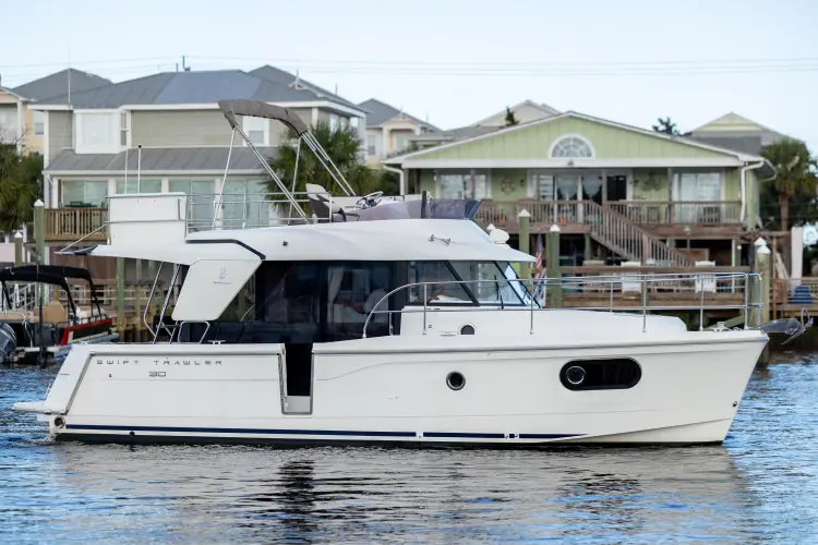 Smooth Yacht Photos Pics 