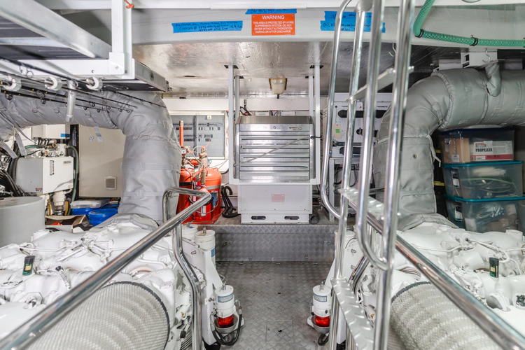 Indecent Proposal IV Yacht Photos Pics 