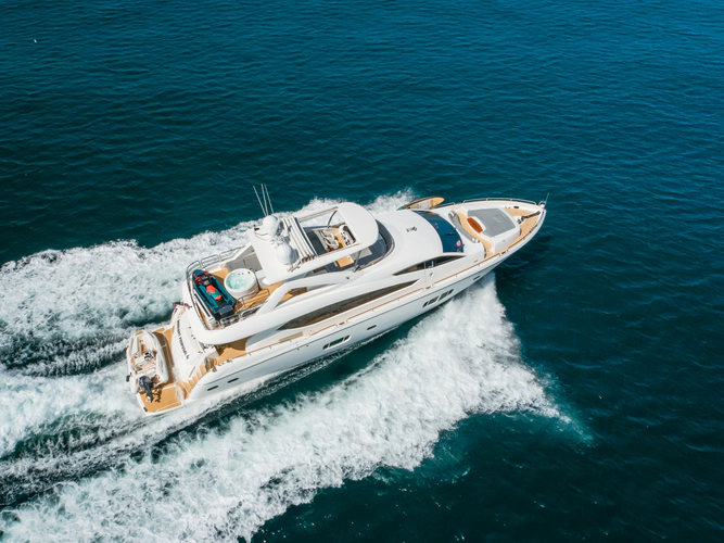 89' Sunseeker 2011