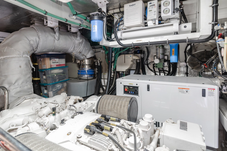 Indecent Proposal IV Yacht Photos Pics 