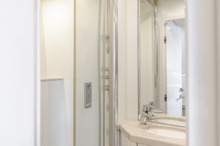 Indecent Proposal IV Yacht Photos Pics 