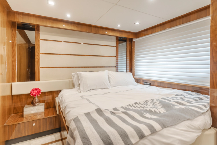 Indecent Proposal IV Yacht Photos Pics 