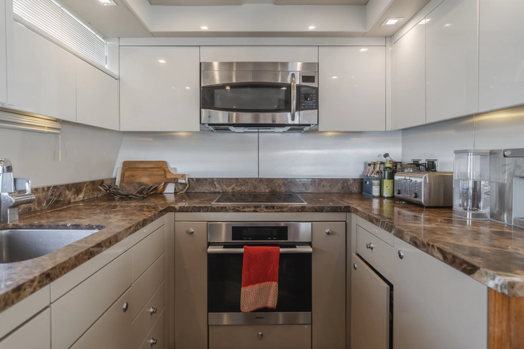 Indecent Proposal IV Yacht Photos Pics 