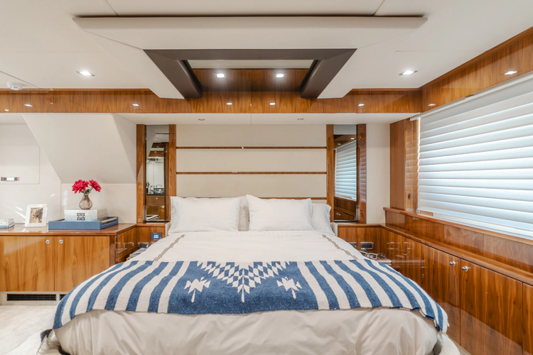 Indecent Proposal IV Yacht Photos Pics 