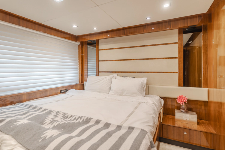 Indecent Proposal IV Yacht Photos Pics 