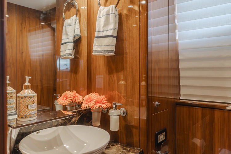 Indecent Proposal IV Yacht Photos Pics 