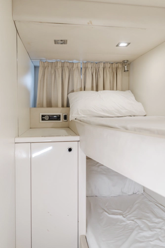 Indecent Proposal IV Yacht Photos Pics 