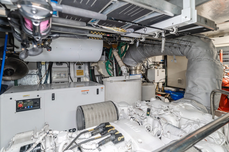 Indecent Proposal IV Yacht Photos Pics 