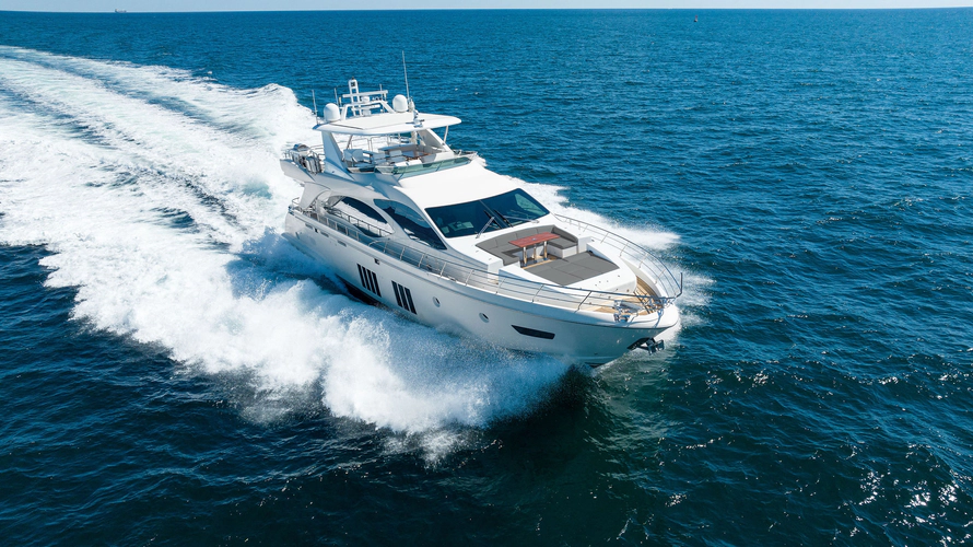 Satisfaction Yacht Photos Pics 