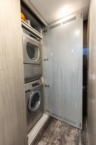 Satisfaction Yacht Photos Pics 