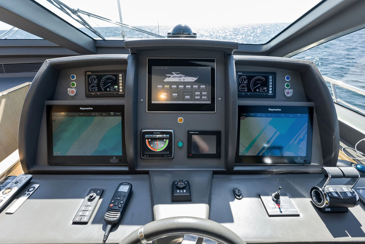 Satisfaction Yacht Photos Pics 