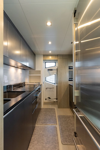 Satisfaction Yacht Photos Pics 