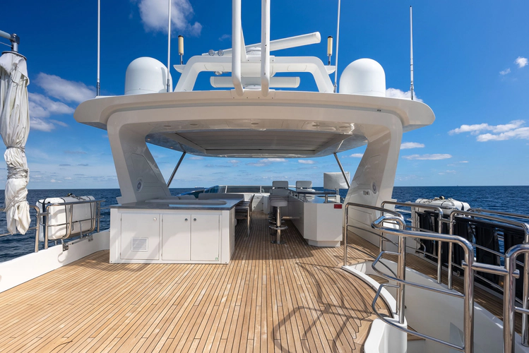 Satisfaction Yacht Photos Pics 