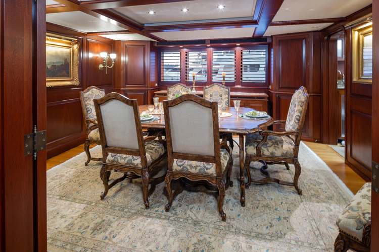 Marlinda Yacht Photos Pics 