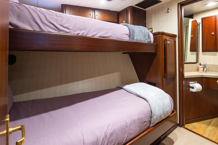 Marlinda Yacht Photos Pics 